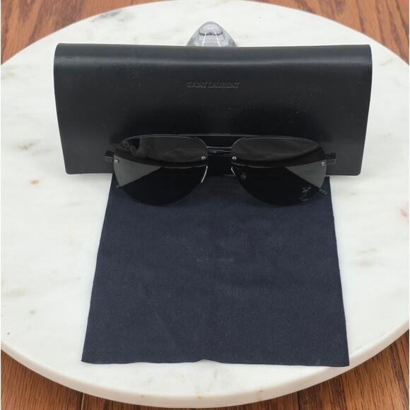 Saint Laurent 
 Classic 11M - Picture 1 of 6